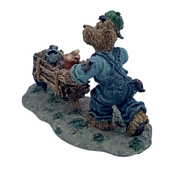 Boyds Town Village “Timmy Ray” Figurine - 2000 - TBC Collectible - Picture 2 of 5